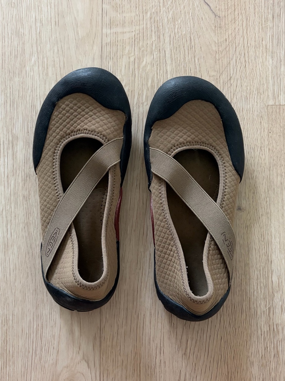 Women’s Keen Mary Jane Flat - Elastic, Wide toe, Comfortable